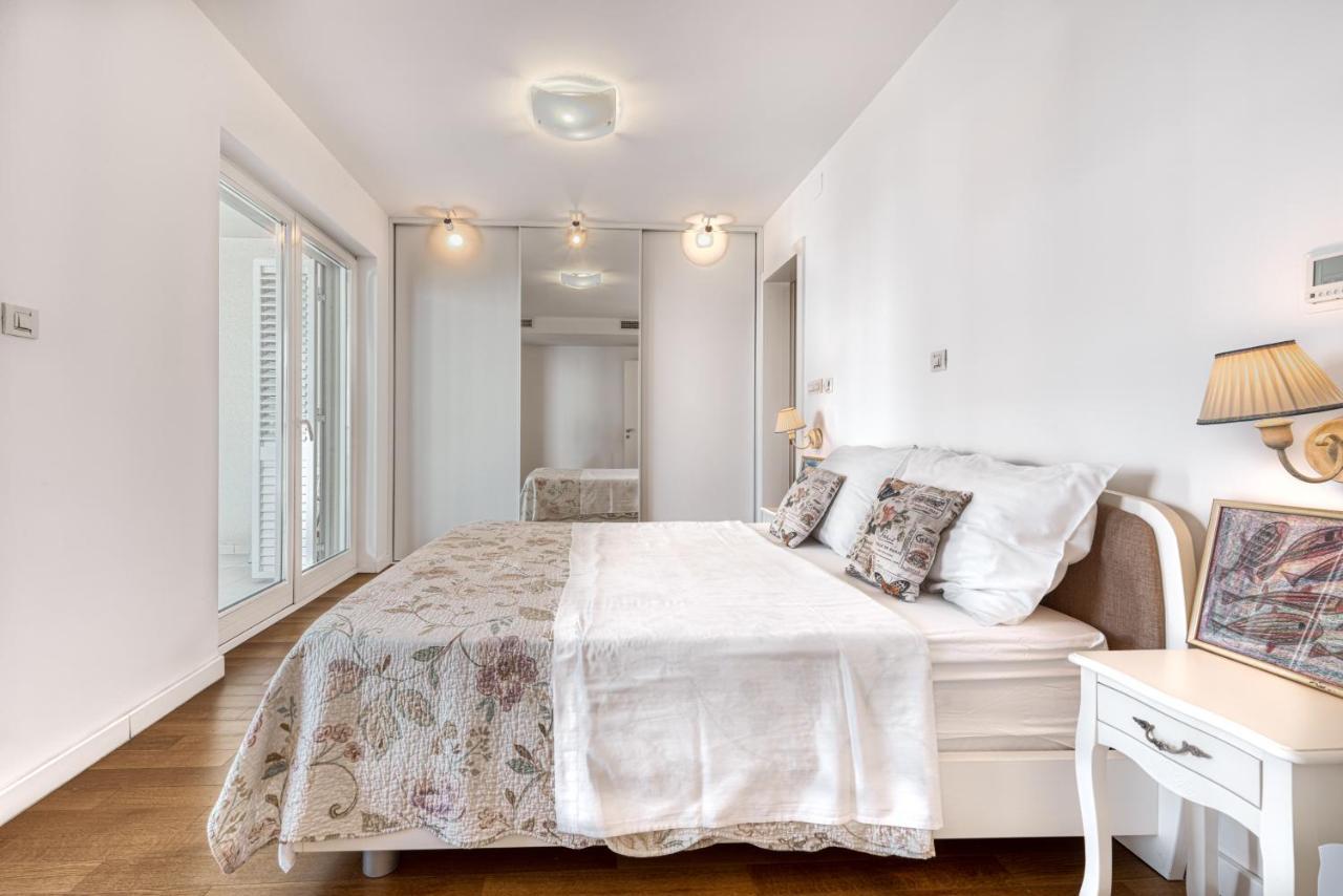 Apartments Dvori Lapad 2 Direct Sea View Dubrovnik Buitenkant foto